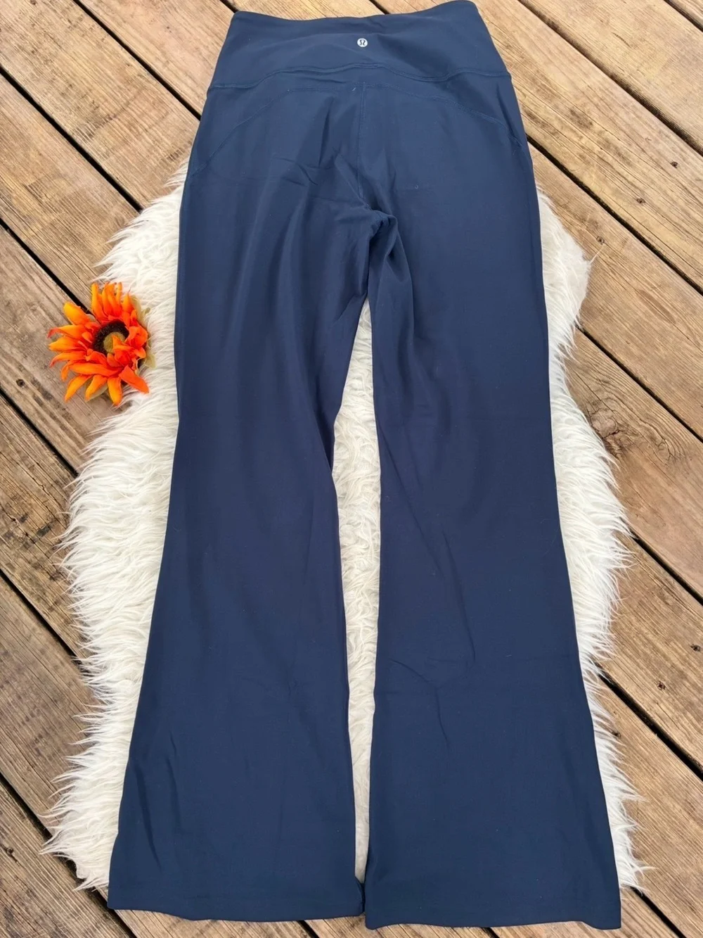 🌺LIKE NEW $128 lululemon Navy High-Rise groove Flare wide leg pants 🌺size 12